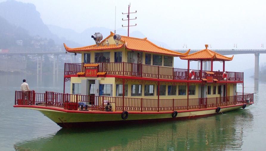 旅游船